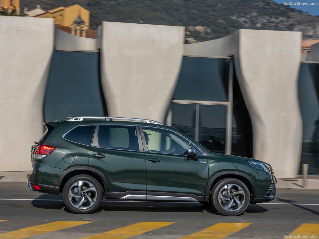 Subaru Forester 2.0i-L 2025