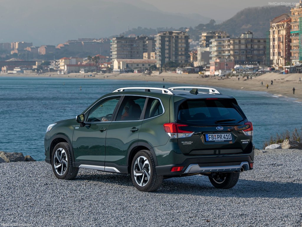 Subaru Forester 2.0i-L 2025