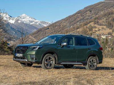 SUBARU FORESTER GIẢM TIỀN MẶT VÀ BỘ QUÀ TẶNG ĐẶC BIỆT TRỊ GIÁ LÊN ĐẾN 230 TRIỆU ĐỒNG!